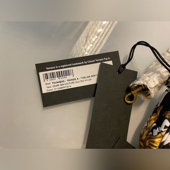 Versace Jeans Collection Black and Gold Crossbody Bag with Elegant Chain NWT - Picture 5 of 10